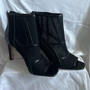 Jessica Simpson, Women’s Sz 11, Black mesh bootie w/ croc print embellished heel